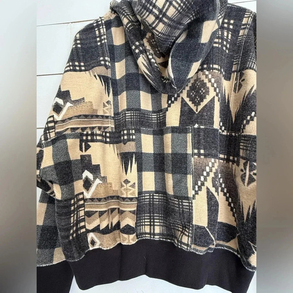 Polo Ralph Lauren Women’s Southwestern Geometric Patchwork Aztec Hoodie - Picture 13 of 13
